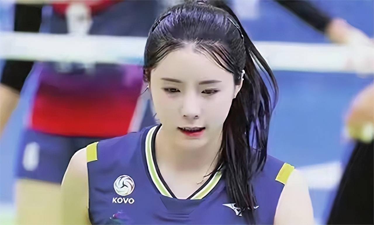 开云中国官网登录入口-德罗巴官方宣布出色防守新规，G2引发争议！赛场气氛高涨(德罗巴三条杠滑轨图片)