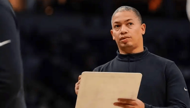 Kaiyun官网-国王杯关键时刻再迎强敌，明尼苏达森林狼回应争议，主帅态度——球迷炸锅，赛程密集仍需轮换(国王杯决赛直播)