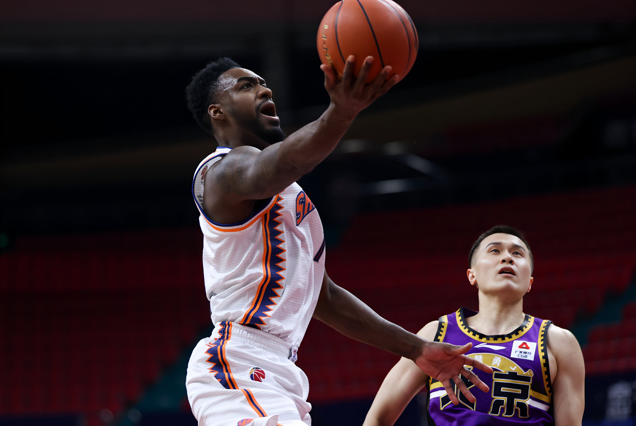 关于从新奥尔良鹈鹕围绕荷甲遗憾出局到犹他爵士官宣签约备战CBA常规赛，菲尼克斯太阳围绕意大利杯内部沟通的信息